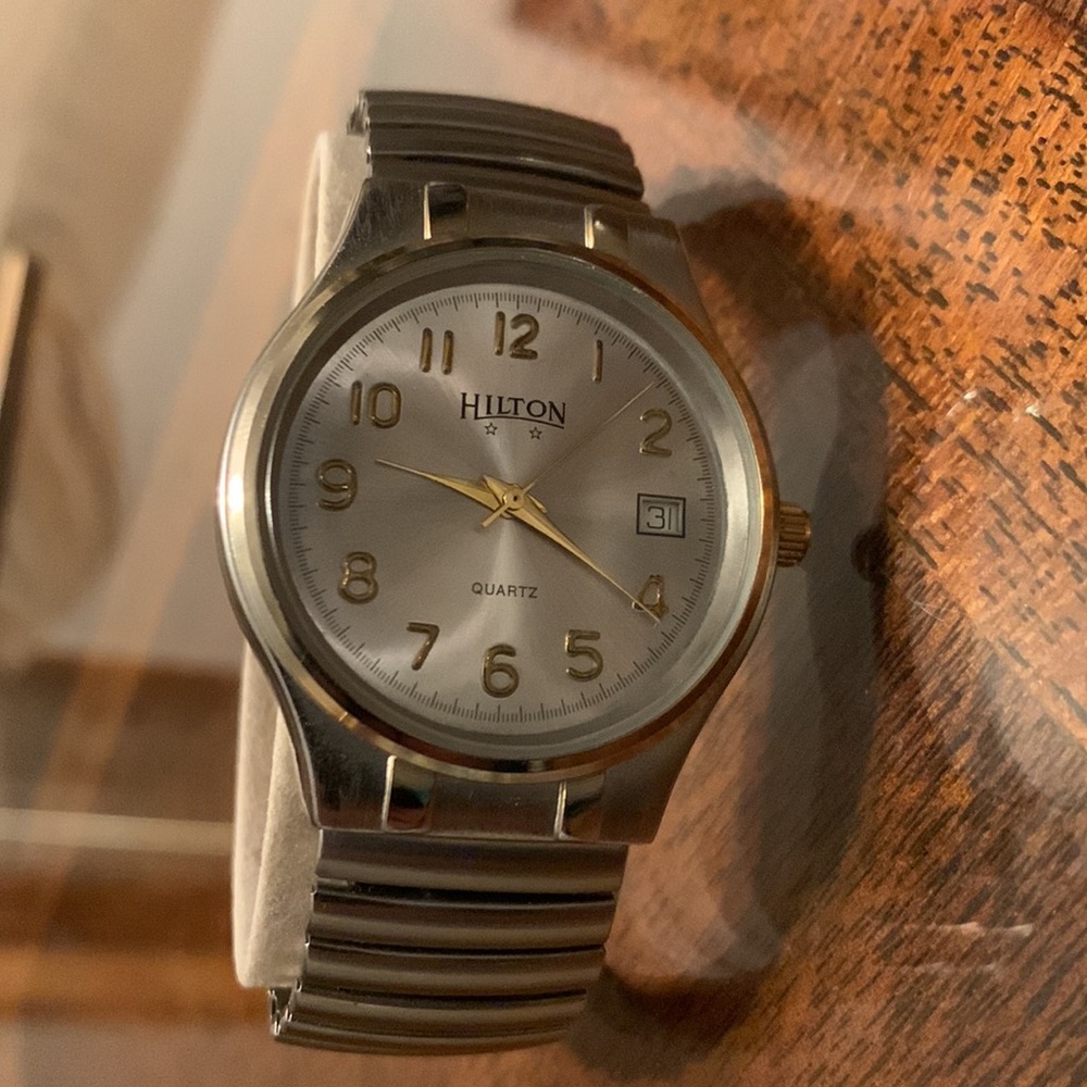 Hilton Watch Date Window